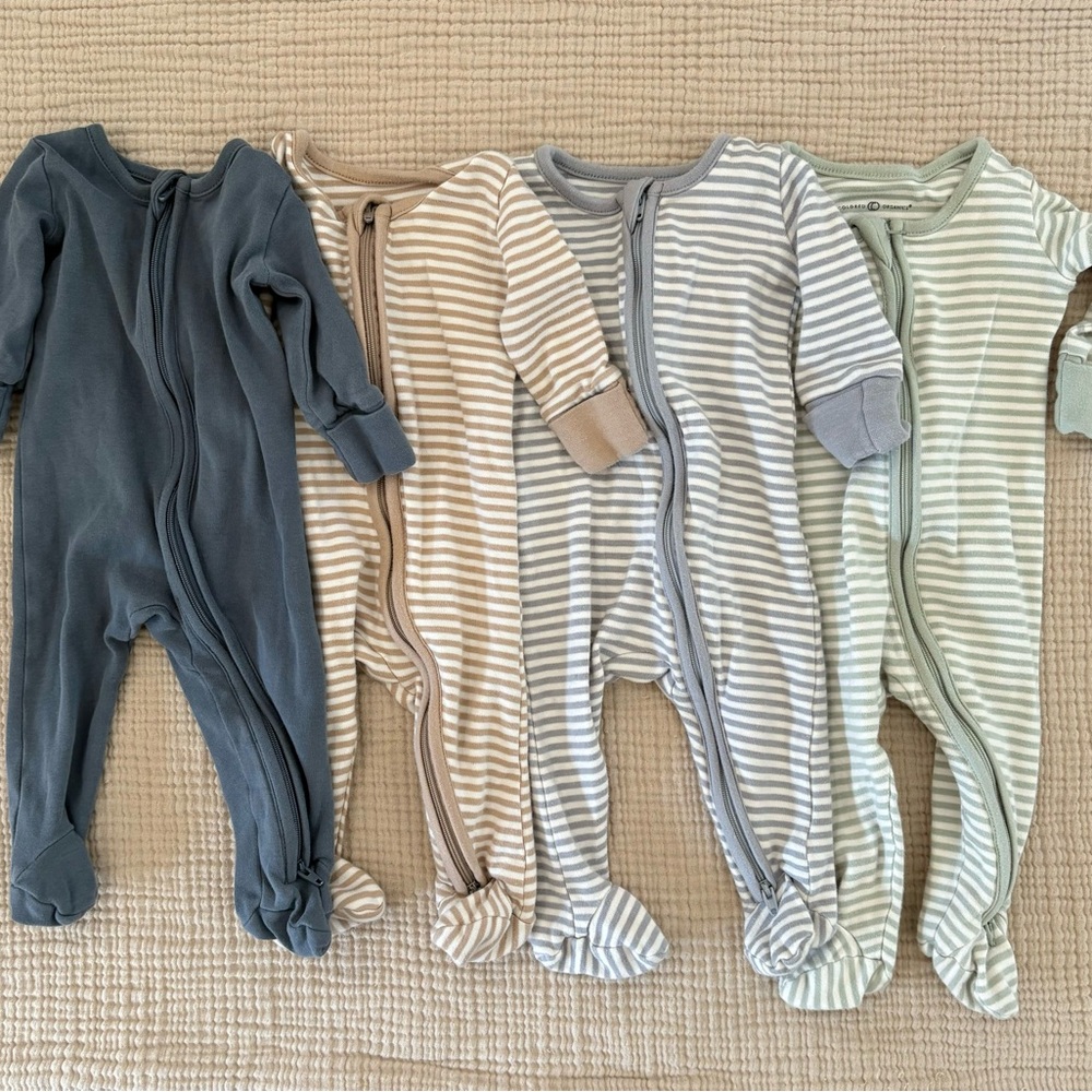 Colored Organics Striped Footies - size 0-3 months
